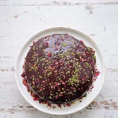 Nigella Lawson's Dark and Sumptuous Chocolate Cake 