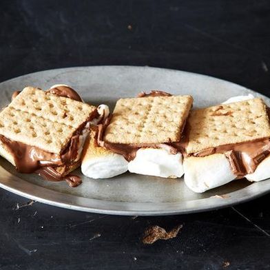 How to Make S'mores Without a Fire