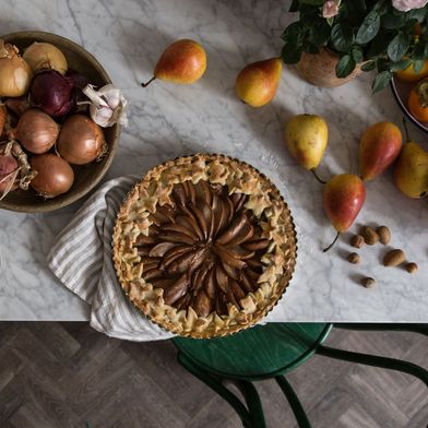 Pear and Chestnut Pie