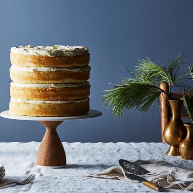 Sour Cream Naked Cake with Buttercream Frosting