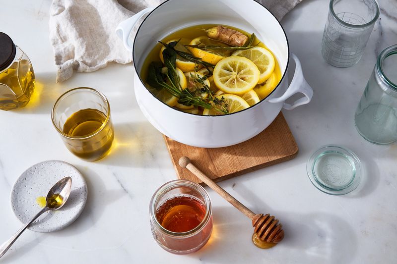 An Herbaceous, 5-Ingredient DIY Tonic to Soothe & Revive 