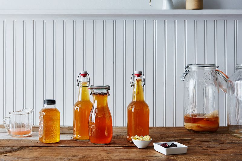 My Adventures in Brewing Kombucha (& How You Can Do It, Too)