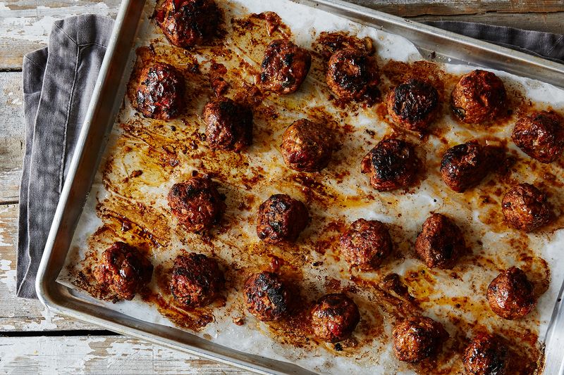 How to Make Meatballs Every Which Way (& Without a Recipe)
