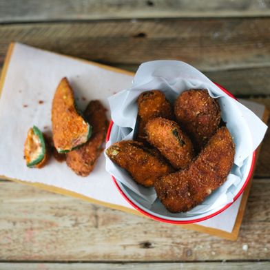 Cheeto-Crusted Jalapeño Poppers With Bacon